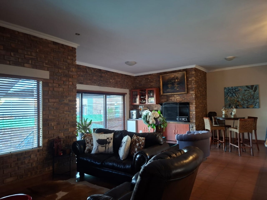 2 Bedroom Property for Sale in Montana Gauteng