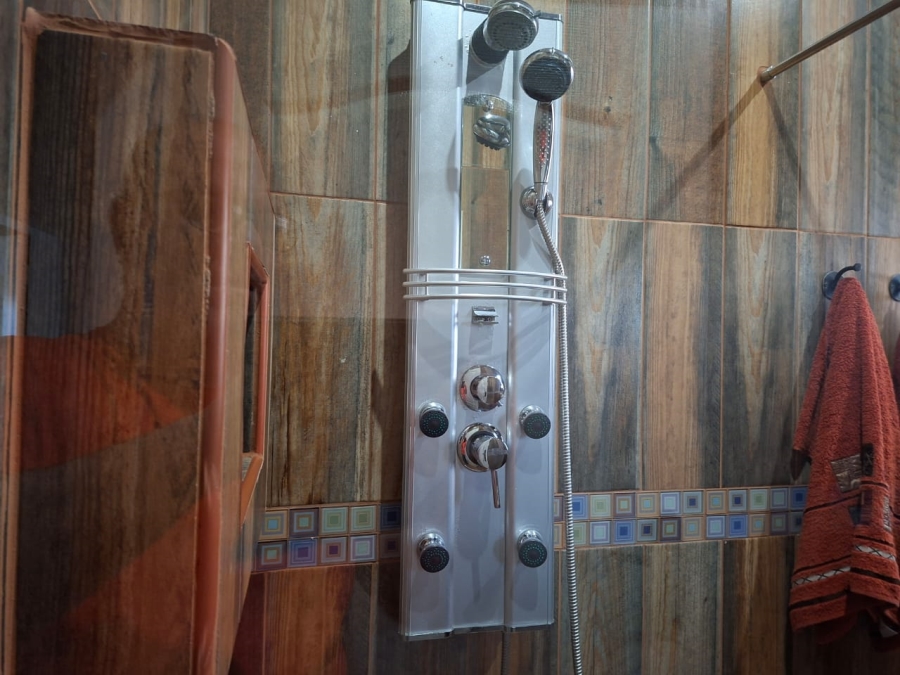 2 Bedroom Property for Sale in Montana Gauteng