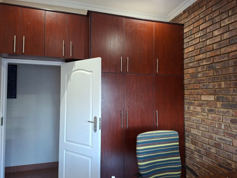 2 Bedroom Property for Sale in Montana Gauteng