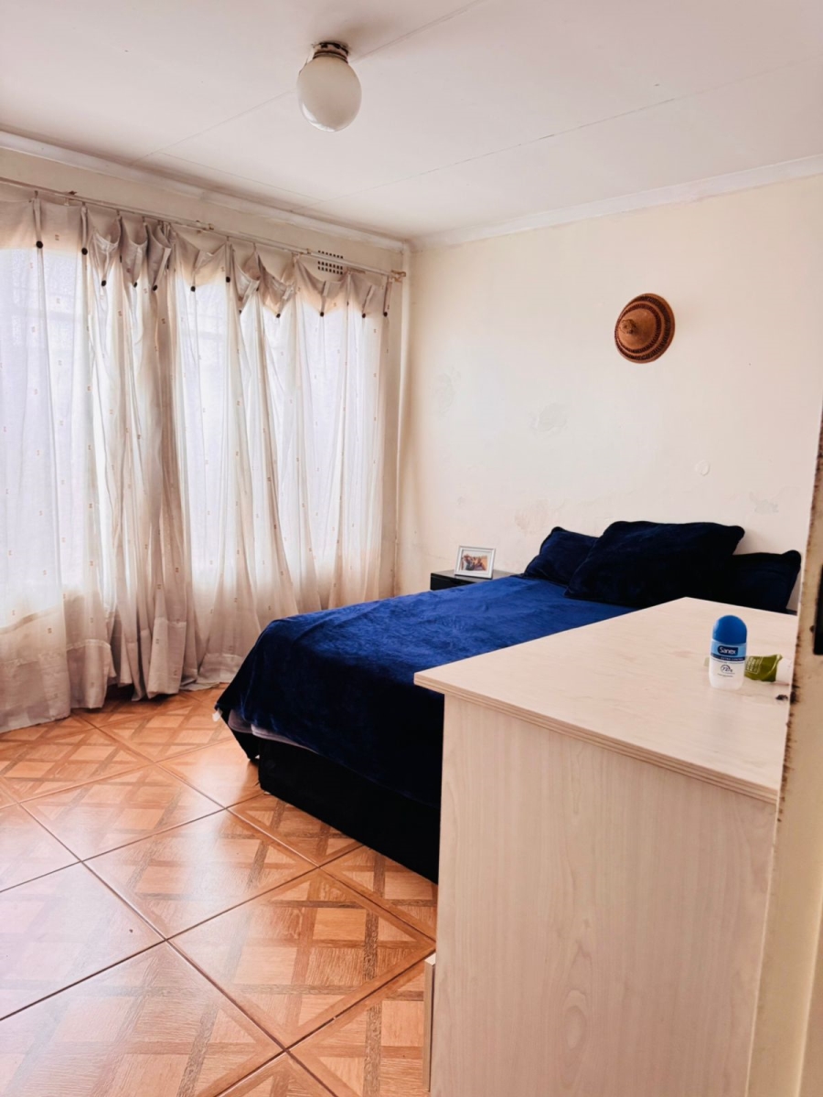 5 Bedroom Property for Sale in Phomolong Gauteng