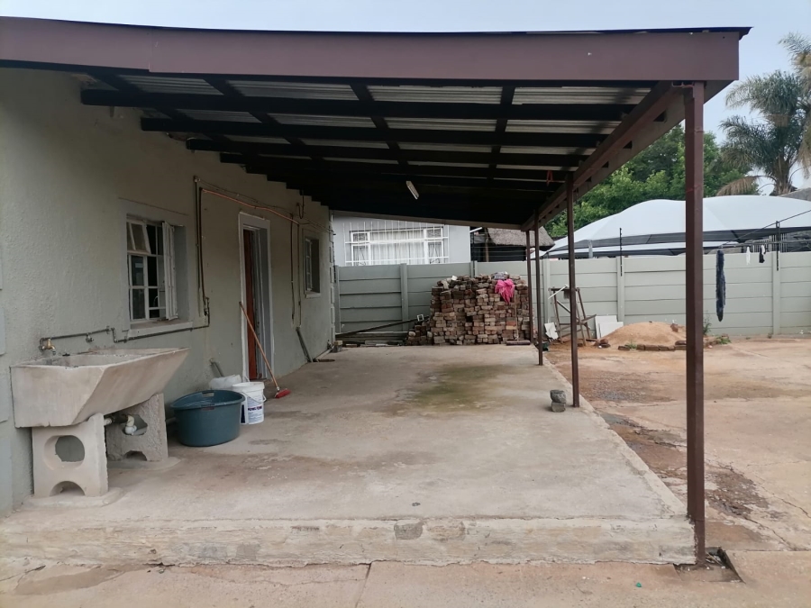 8 Bedroom Property for Sale in Randgate Gauteng