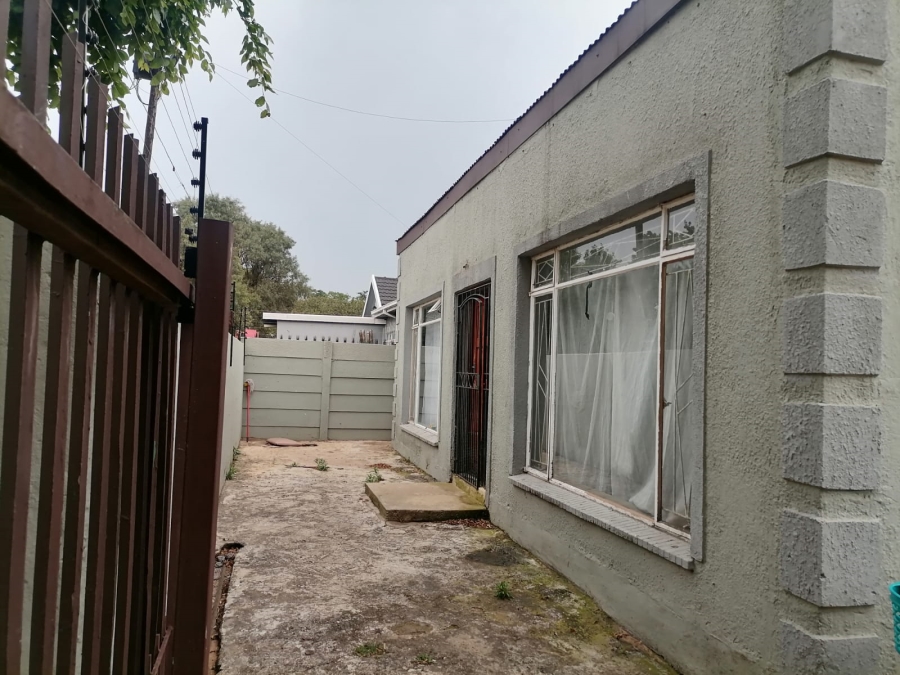 8 Bedroom Property for Sale in Randgate Gauteng