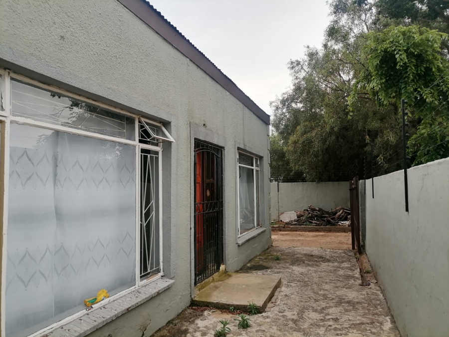 8 Bedroom Property for Sale in Randgate Gauteng