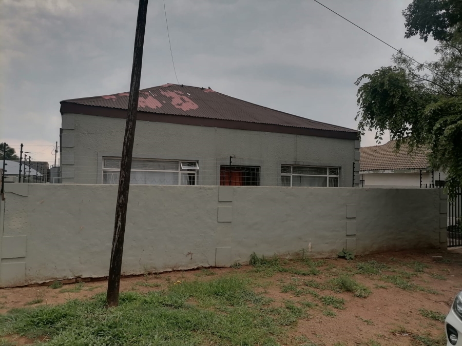 8 Bedroom Property for Sale in Randgate Gauteng