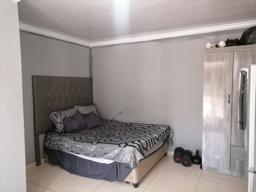 8 Bedroom Property for Sale in Randgate Gauteng