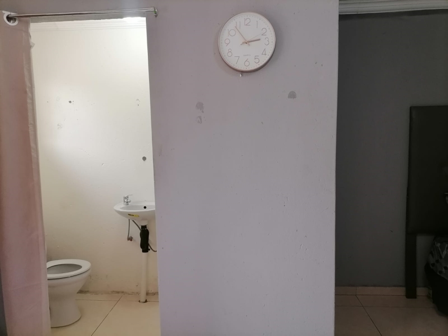 8 Bedroom Property for Sale in Randgate Gauteng