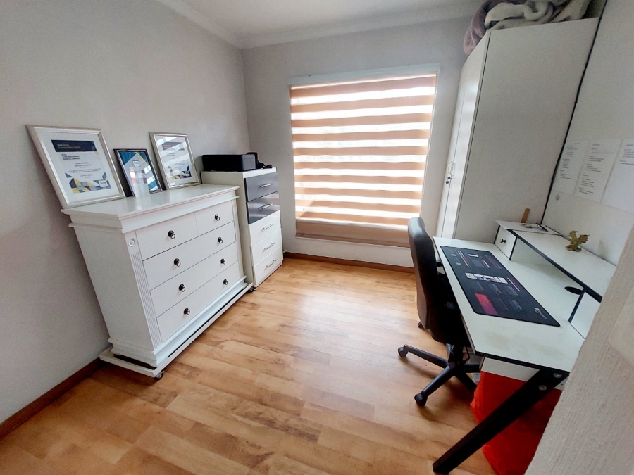 2 Bedroom Property for Sale in Honeydew Ridge Gauteng