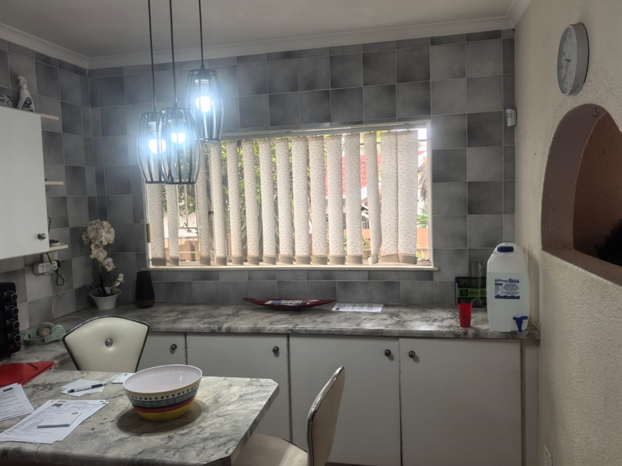 4 Bedroom Property for Sale in Roodekrans Gauteng