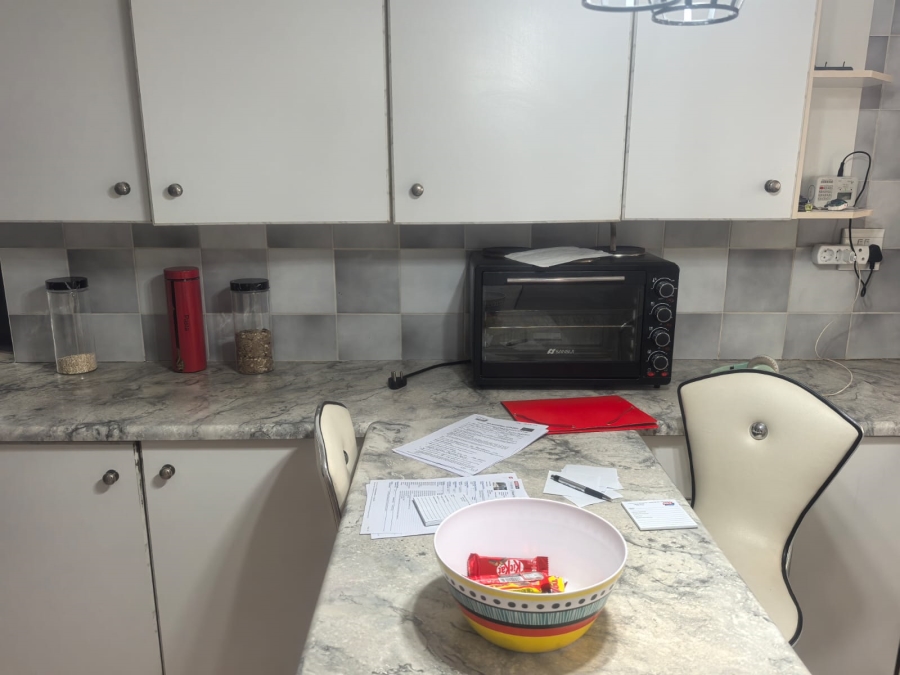 4 Bedroom Property for Sale in Roodekrans Gauteng