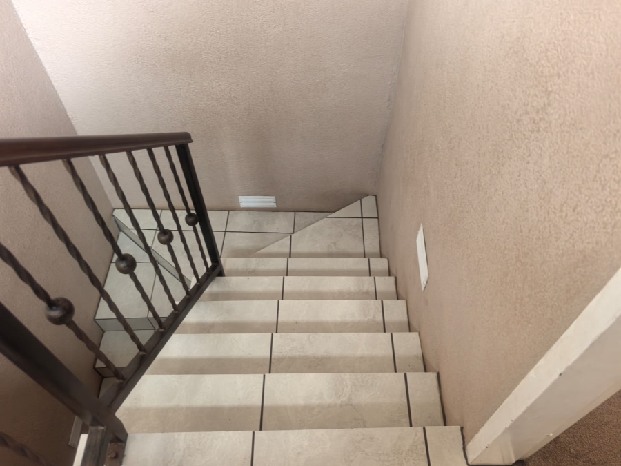 4 Bedroom Property for Sale in Roodekrans Gauteng