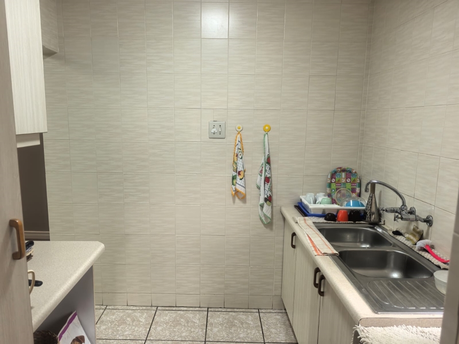 3 Bedroom Property for Sale in Wilro Park Gauteng