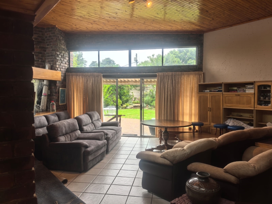 3 Bedroom Property for Sale in Wilro Park Gauteng