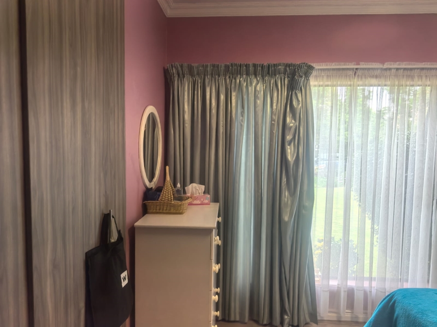 3 Bedroom Property for Sale in Wilro Park Gauteng