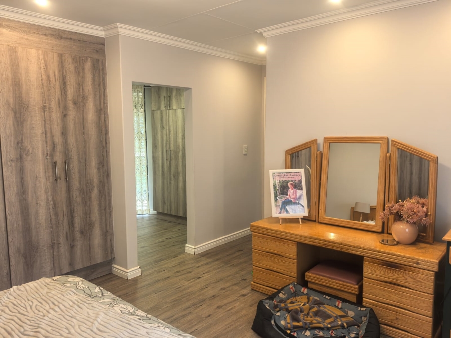 3 Bedroom Property for Sale in Wilro Park Gauteng