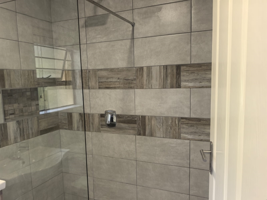 3 Bedroom Property for Sale in Wilro Park Gauteng