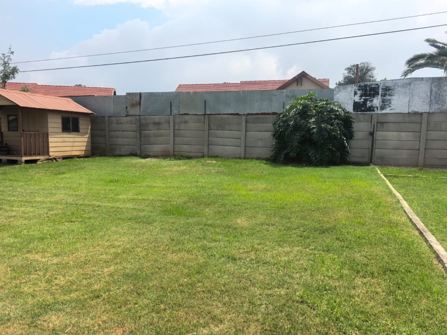 3 Bedroom Property for Sale in Witpoortjie Gauteng