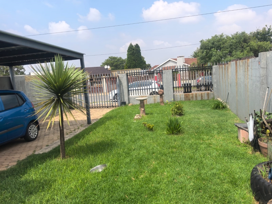 3 Bedroom Property for Sale in Witpoortjie Gauteng