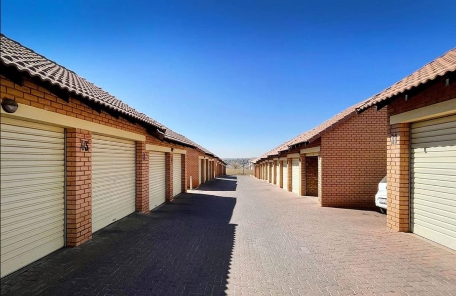 To Let 2 Bedroom Property for Rent in Sagewood Gauteng