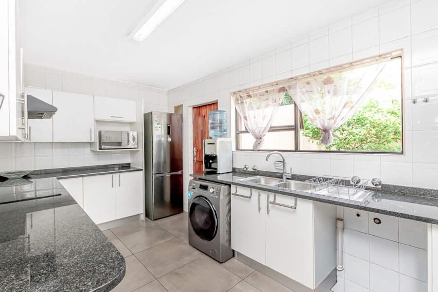 3 Bedroom Property for Sale in Sunninghill Gauteng