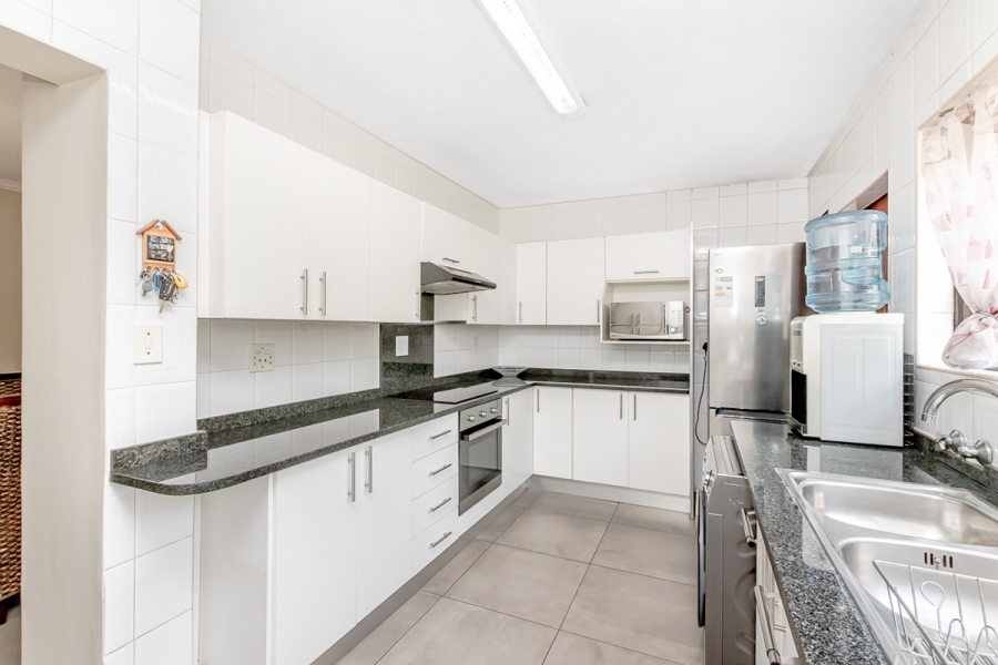 3 Bedroom Property for Sale in Sunninghill Gauteng