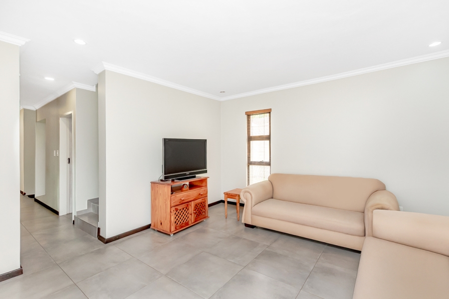 3 Bedroom Property for Sale in Sunninghill Gauteng