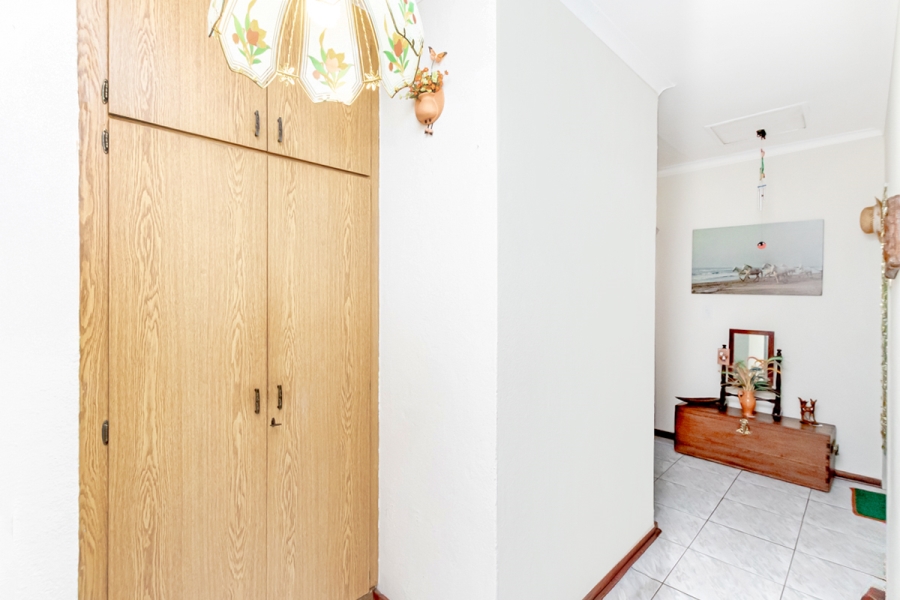 4 Bedroom Property for Sale in Wilro Park Gauteng