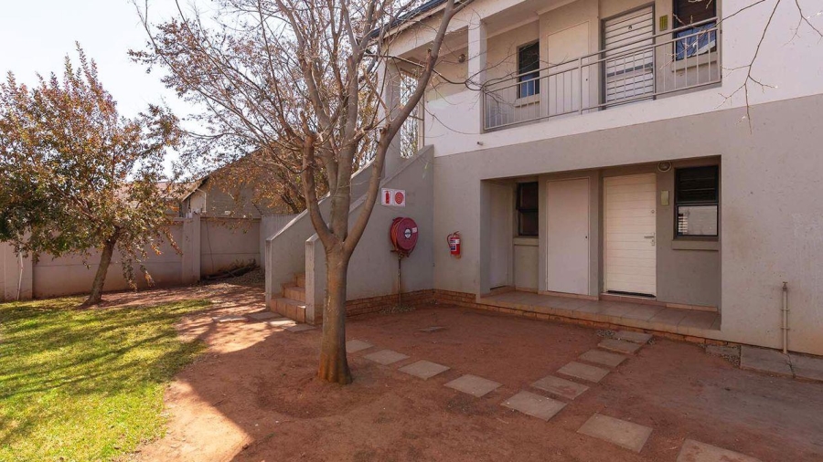 2 Bedroom Property for Sale in The Stewards Gauteng