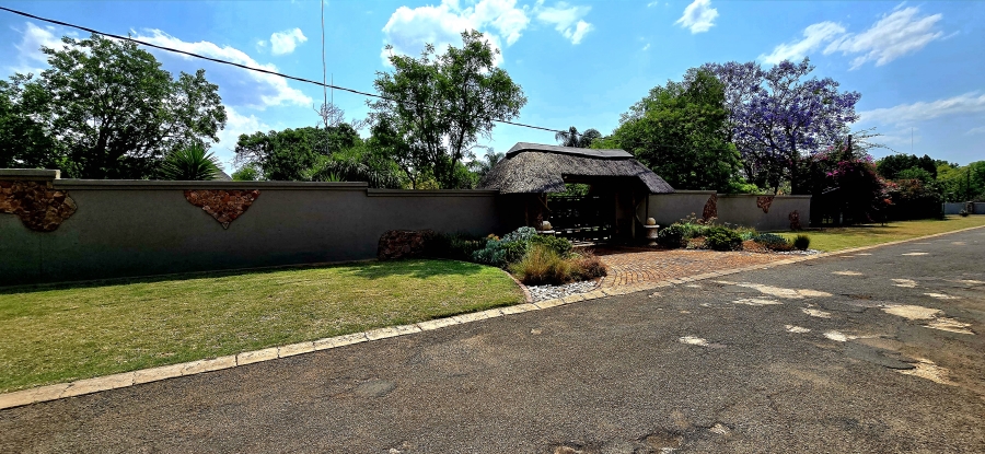 6 Bedroom Property for Sale in Montana Gauteng