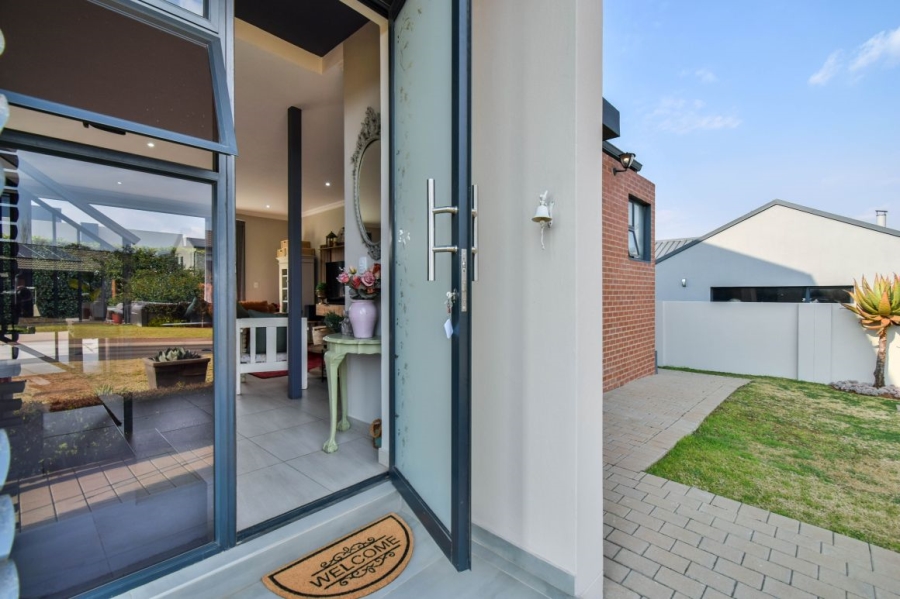 4 Bedroom Property for Sale in Midstream Meadows Gauteng