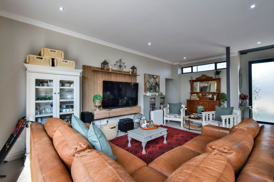 4 Bedroom Property for Sale in Midstream Meadows Gauteng