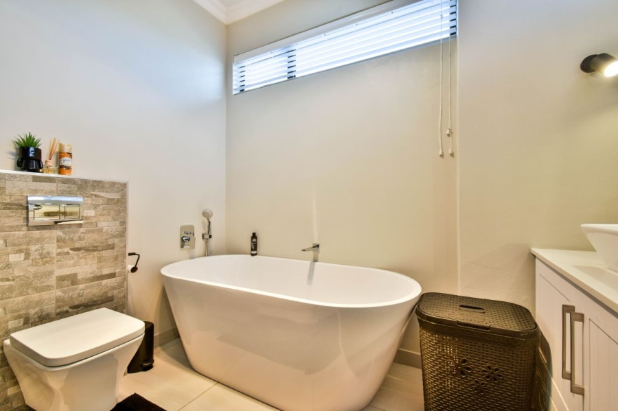 4 Bedroom Property for Sale in Midstream Meadows Gauteng