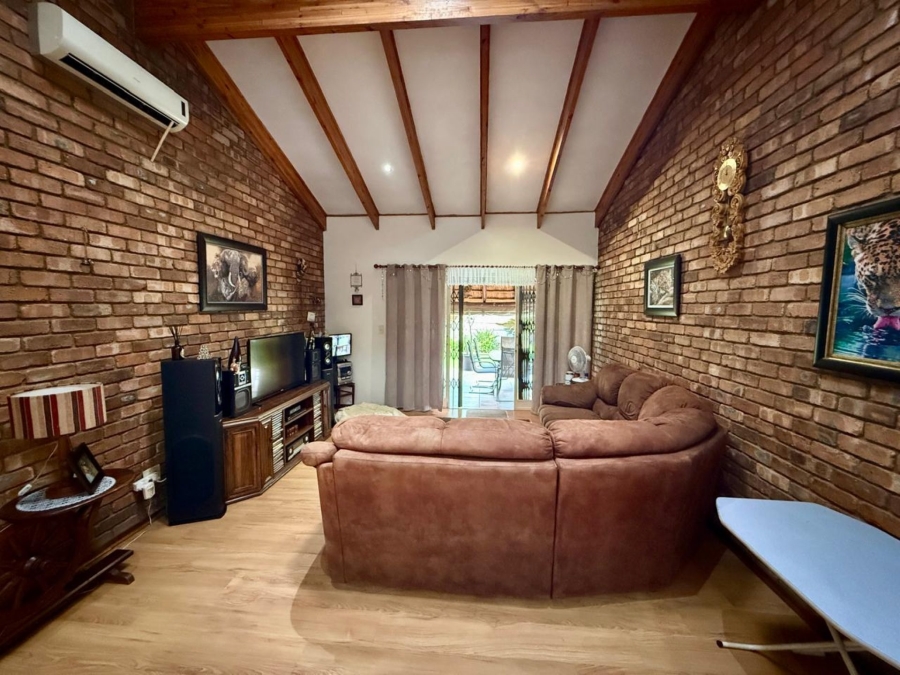 3 Bedroom Property for Sale in Dorandia Gauteng