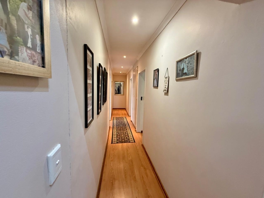 3 Bedroom Property for Sale in Dorandia Gauteng