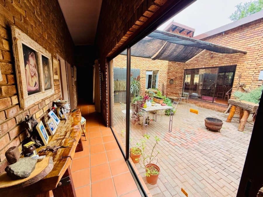 4 Bedroom Property for Sale in Amandasig Gauteng