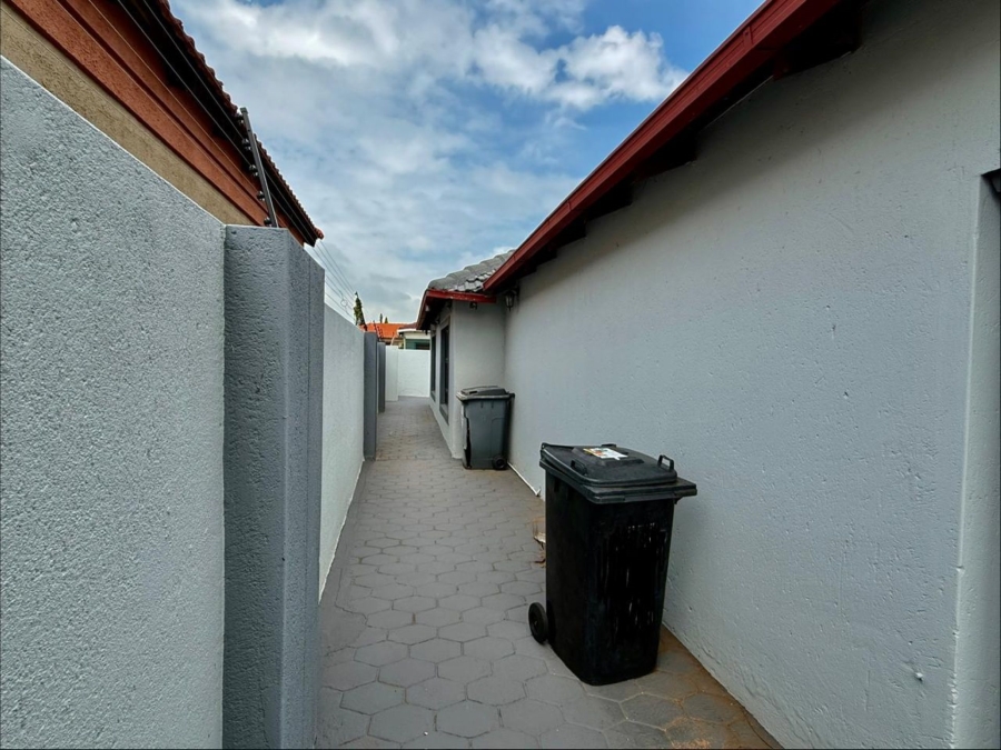 4 Bedroom Property for Sale in Chantelle Gauteng