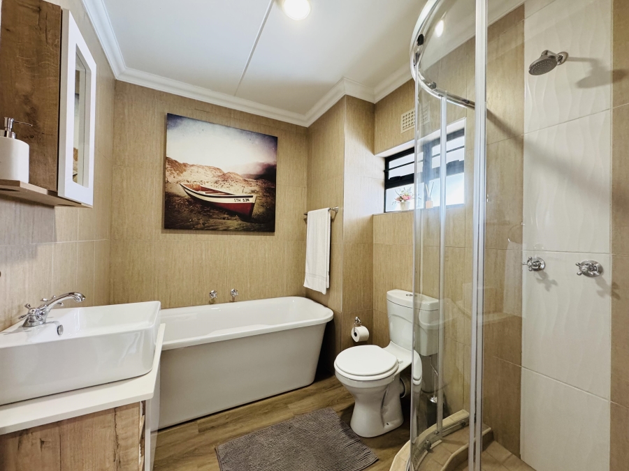 3 Bedroom Property for Sale in Roodepark Eco Estate Gauteng