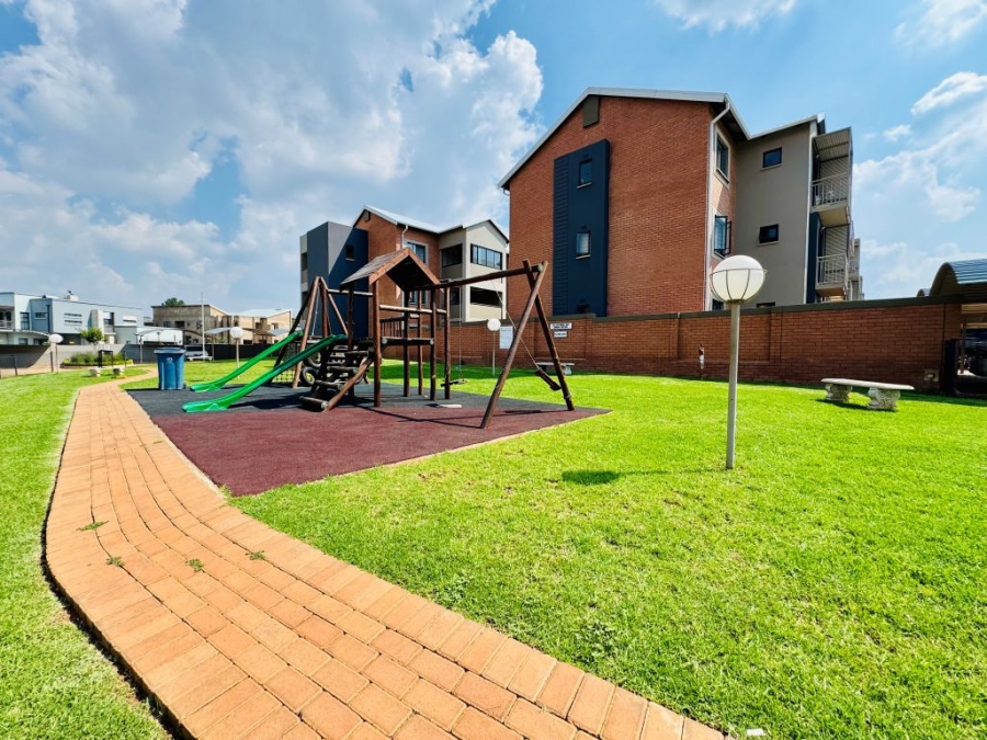 3 Bedroom Property for Sale in Roodepark Eco Estate Gauteng
