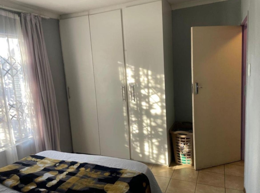 2 Bedroom Property for Sale in Cosmo City Gauteng
