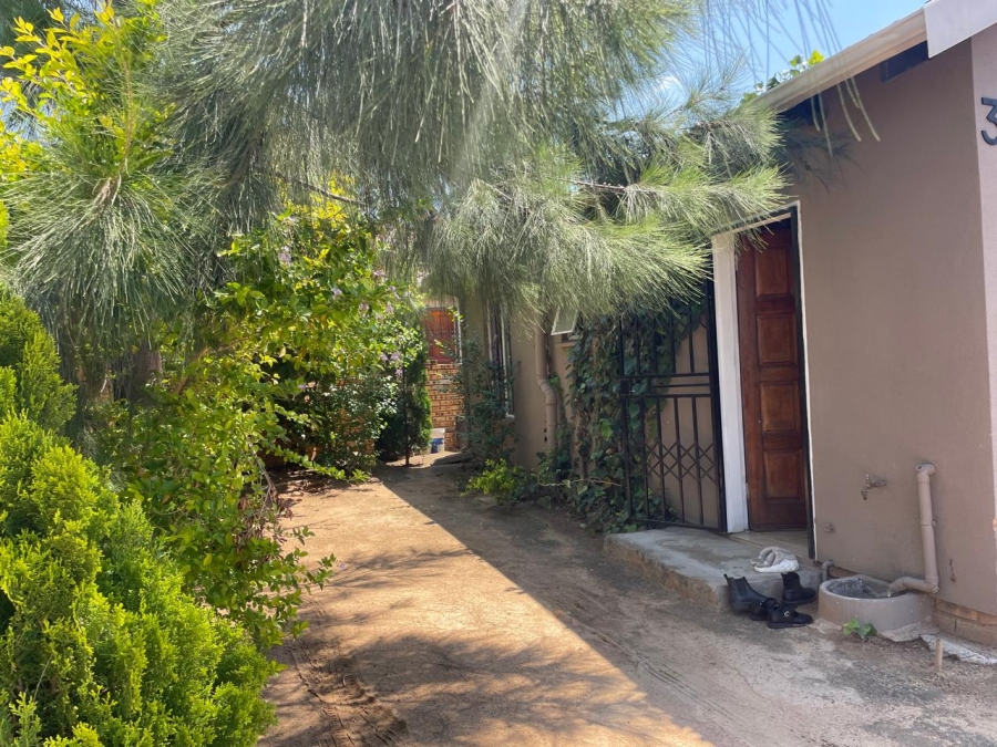 2 Bedroom Property for Sale in Cosmo City Gauteng