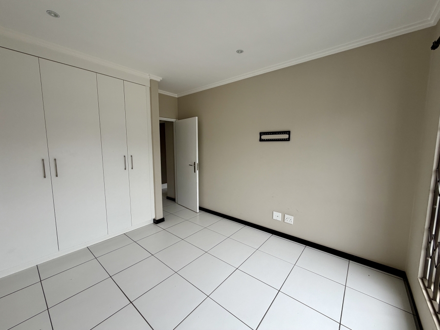 To Let 2 Bedroom Property for Rent in Barbeque Downs Gauteng