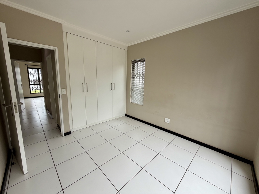 To Let 2 Bedroom Property for Rent in Barbeque Downs Gauteng