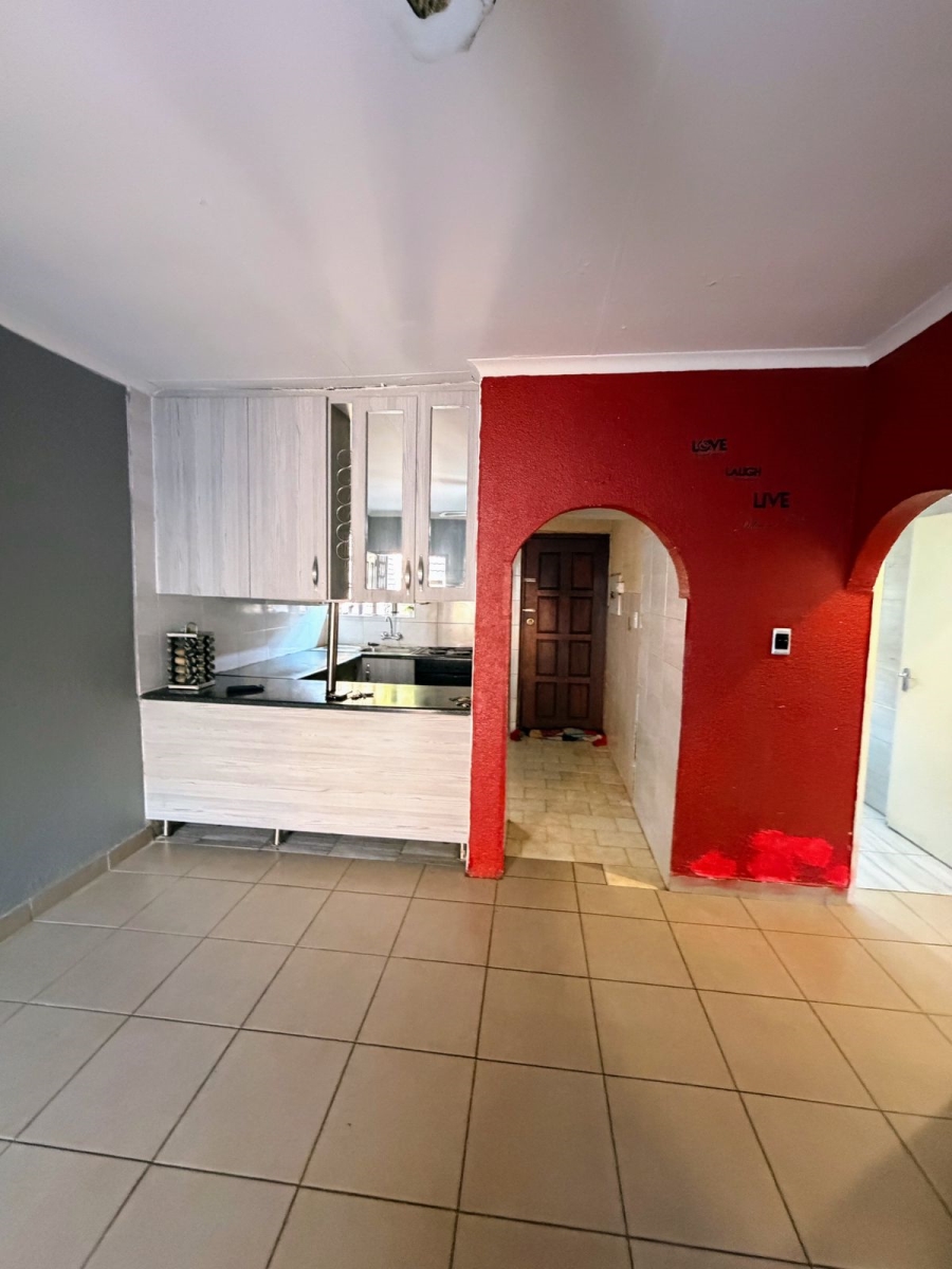 2 Bedroom Property for Sale in Forest Hill Gauteng