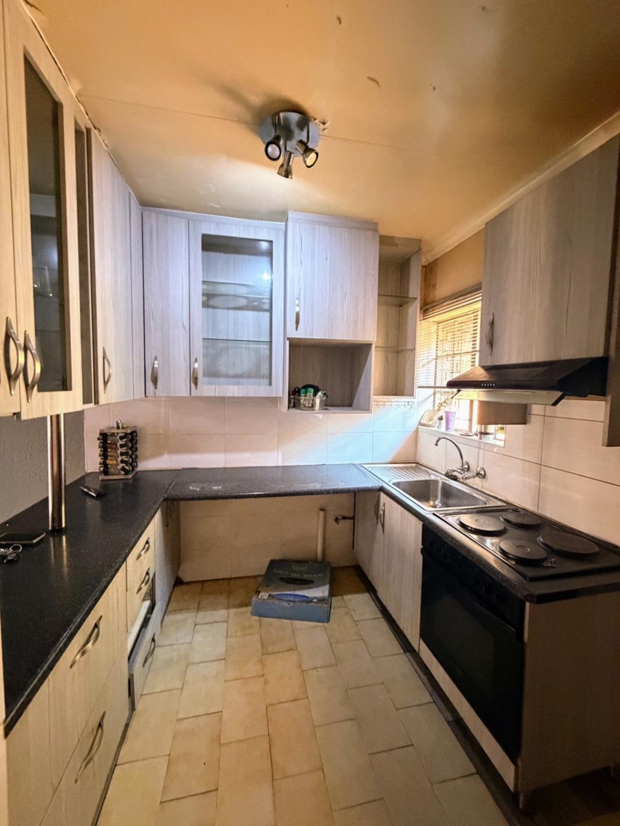 2 Bedroom Property for Sale in Forest Hill Gauteng