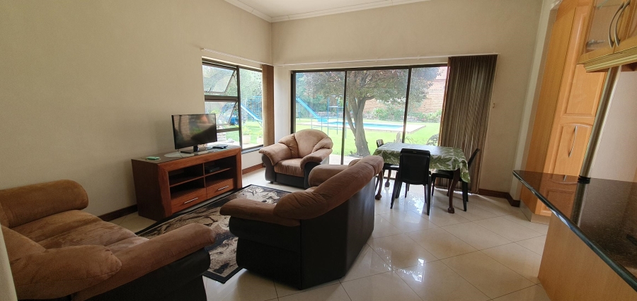 To Let 2 Bedroom Property for Rent in New Redruth Gauteng