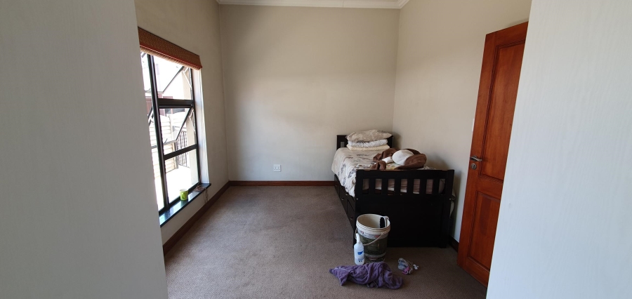 To Let 2 Bedroom Property for Rent in New Redruth Gauteng