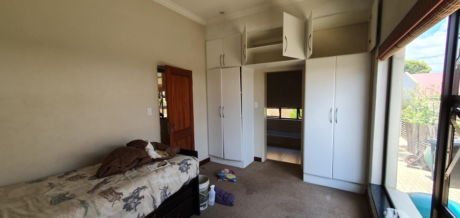 To Let 2 Bedroom Property for Rent in New Redruth Gauteng