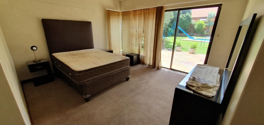 To Let 2 Bedroom Property for Rent in New Redruth Gauteng