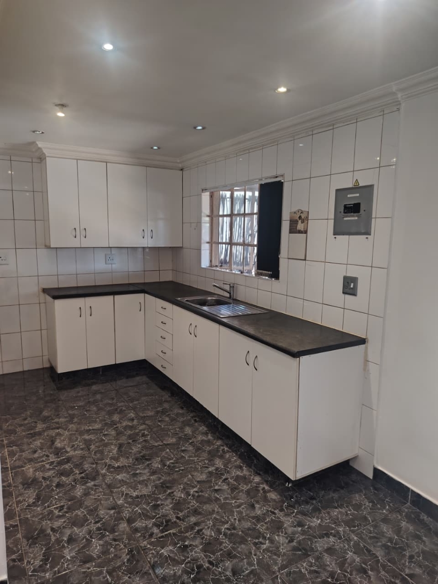 To Let 0 Bedroom Property for Rent in Brackendowns Gauteng