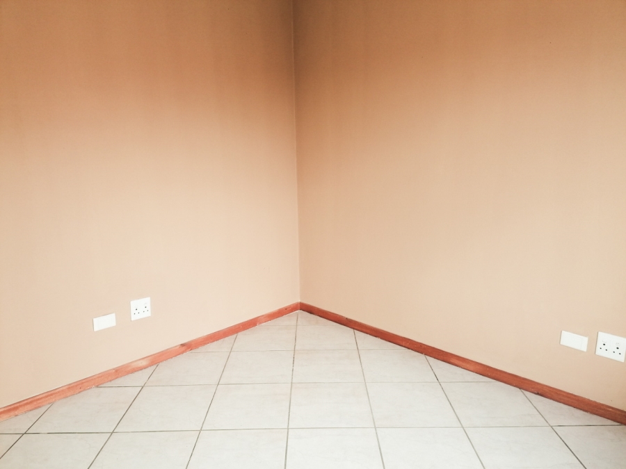 2 Bedroom Property for Sale in Florida Glen Gauteng