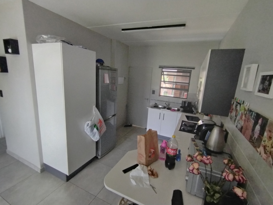 2 Bedroom Property for Sale in Ravenswood Gauteng